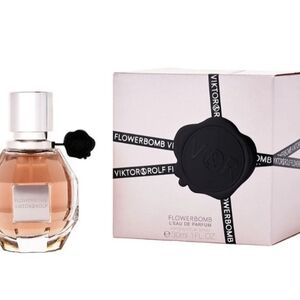 Victor & Rolf Flower Bomb Perfume!NWOT!